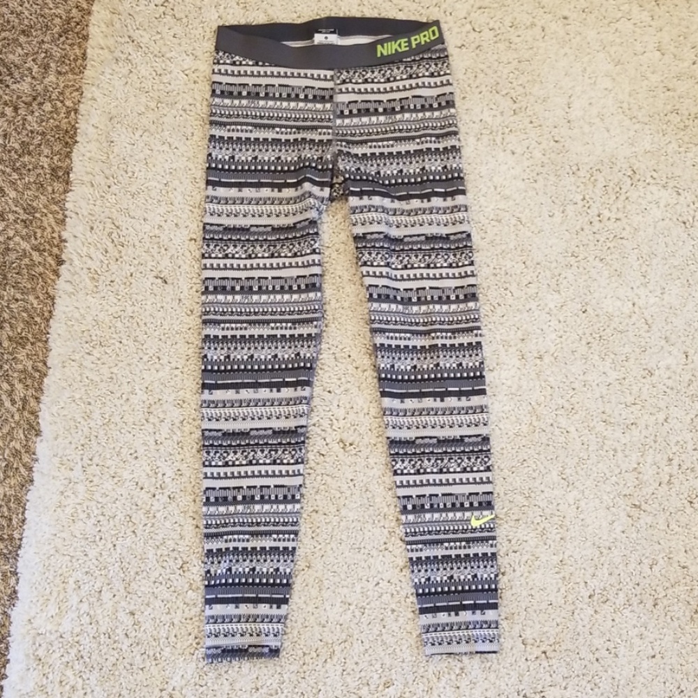 Nike Pro leggings